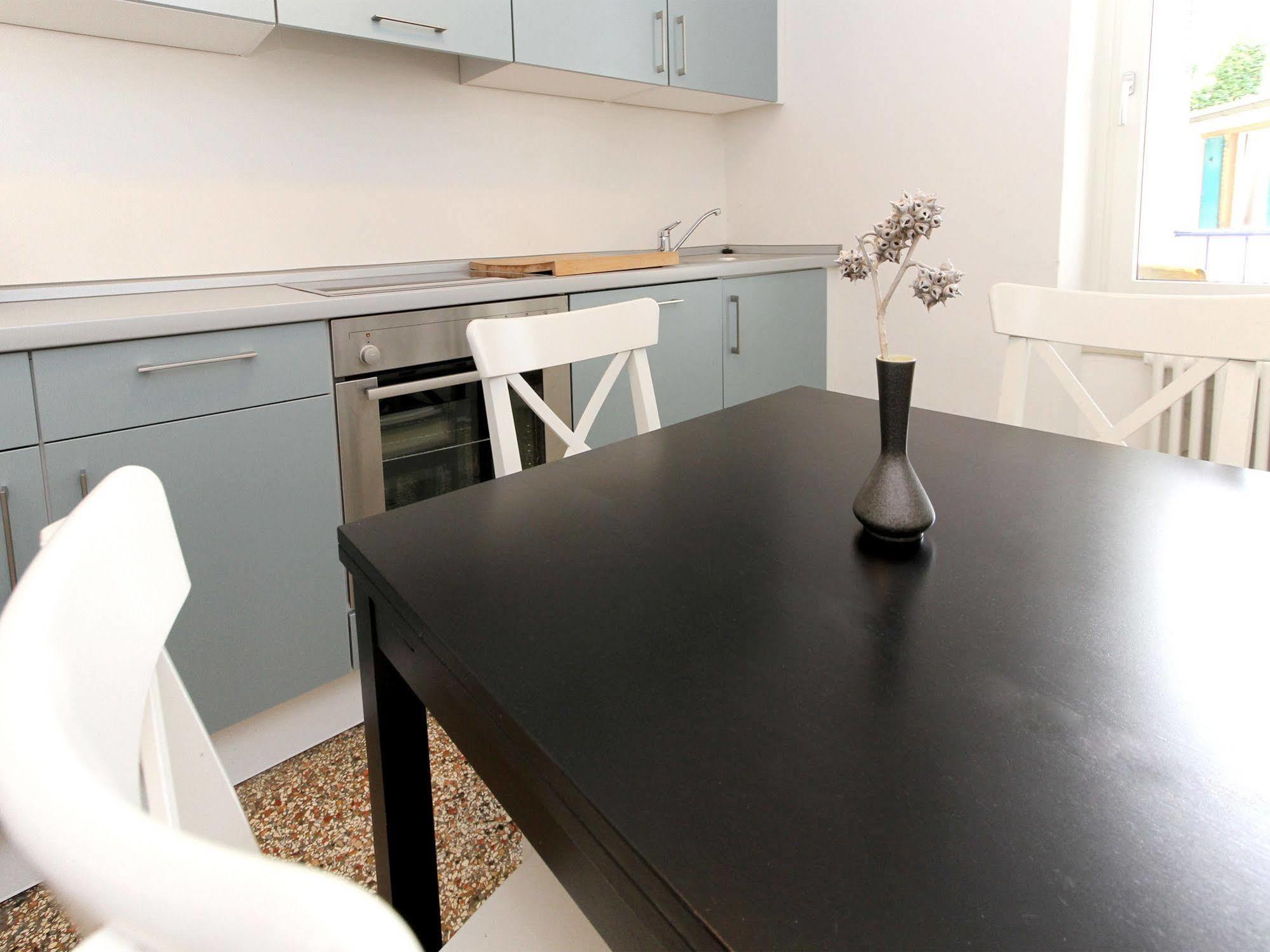 Apartments Spalenring 10 Basel Luaran gambar